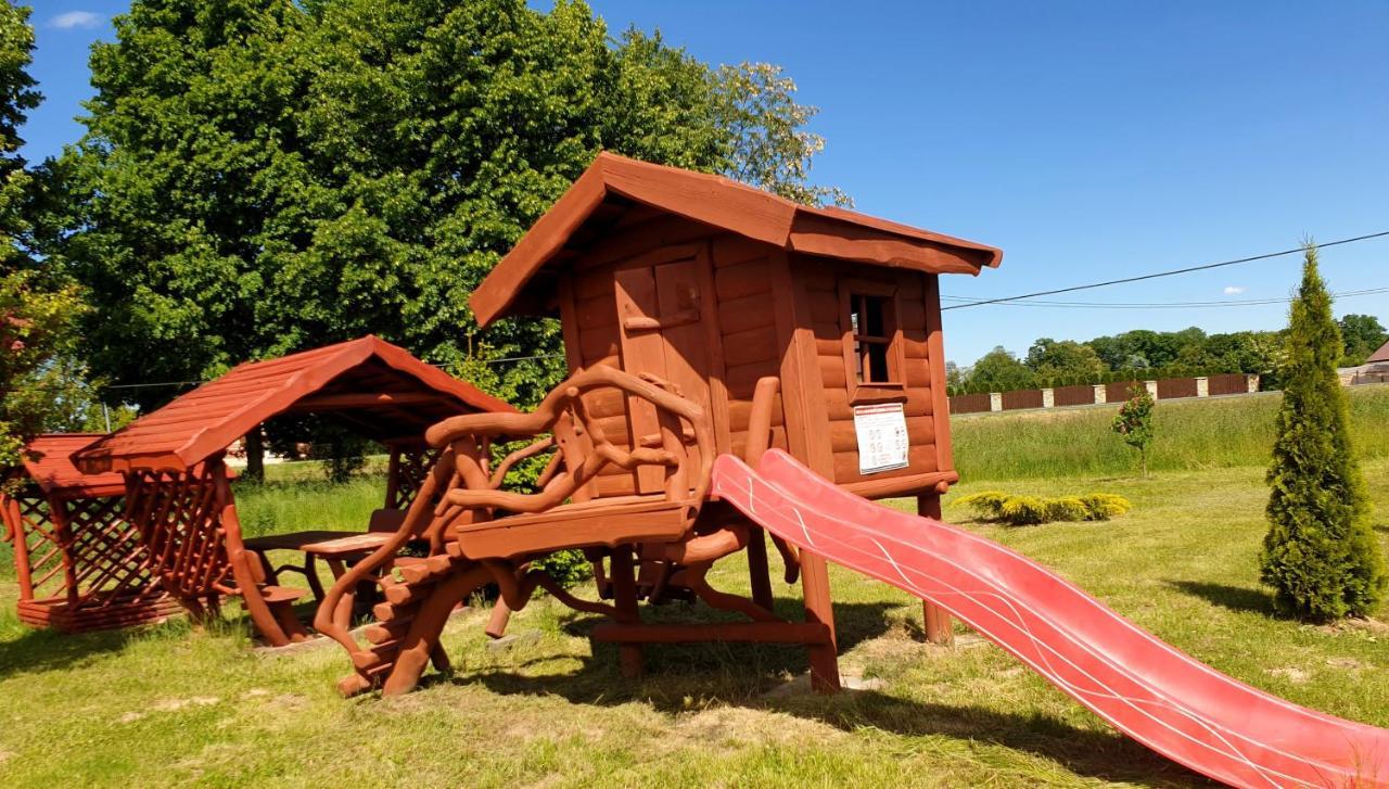 Willa Park Ostrowiec Świetokrzyski Exterior foto